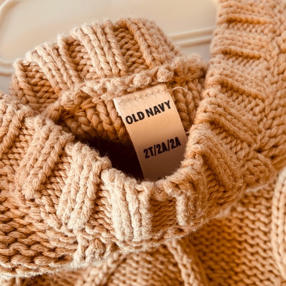 Old Navy Sweater Dress, Toddler Girl, Size 2T, - Picture 2 of 2